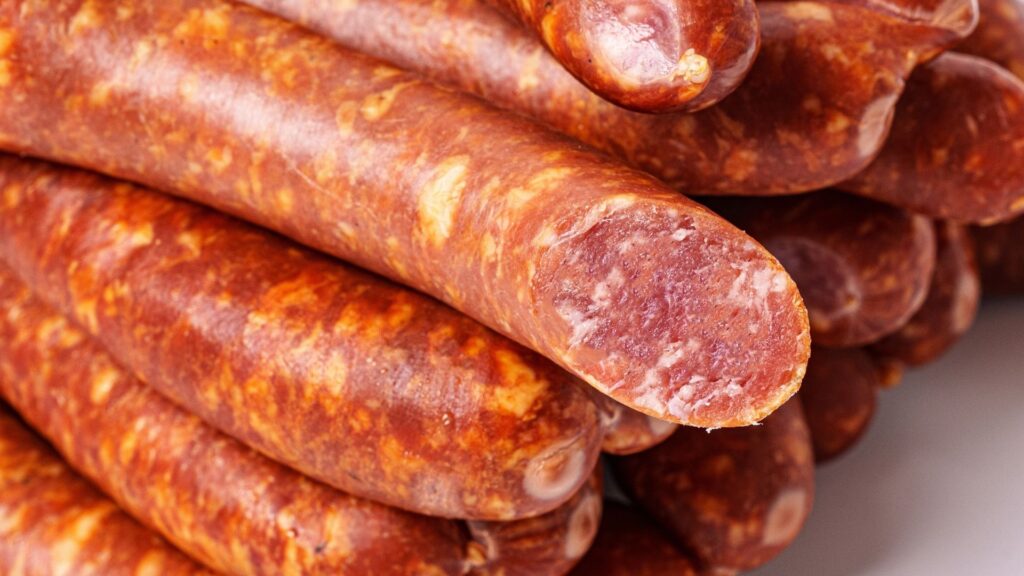 bystry-zaklady-miesne-kielbasy-frankfurterki-wyroby-miesne