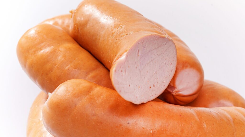 bystry-zaklady-miesne-kielbasy-kielbasa-parowkowa-swieze-mieso-jakosc